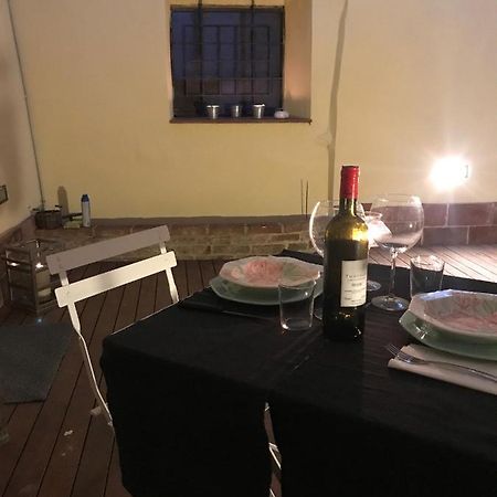 Incantevole Monolocale Con Giardino لوكا المظهر الخارجي الصورة