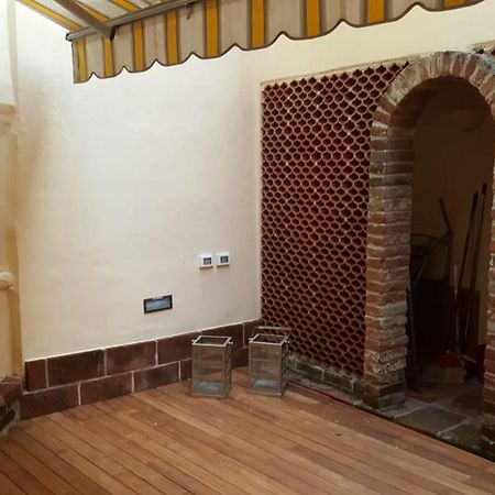 Incantevole Monolocale Con Giardino لوكا المظهر الخارجي الصورة